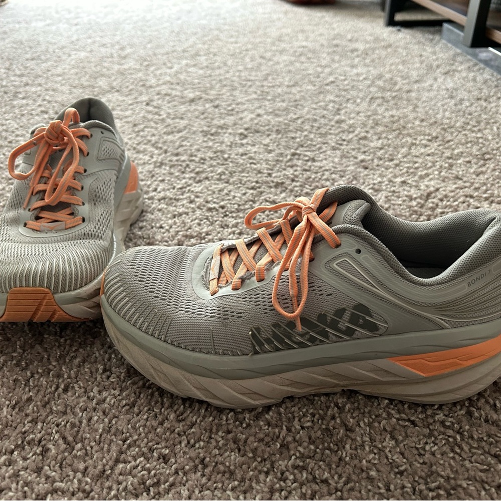 Hoka Bondi Size 8
